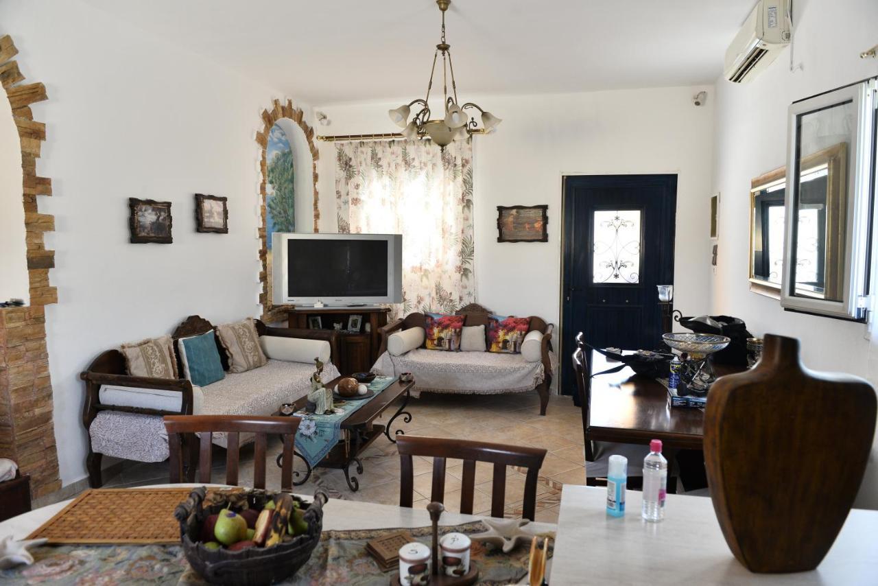 Κυκλαδίτικη Βίλα Στην Παραλία Αντώνηδες, Κύθνου Kythnos Ngoại thất bức ảnh