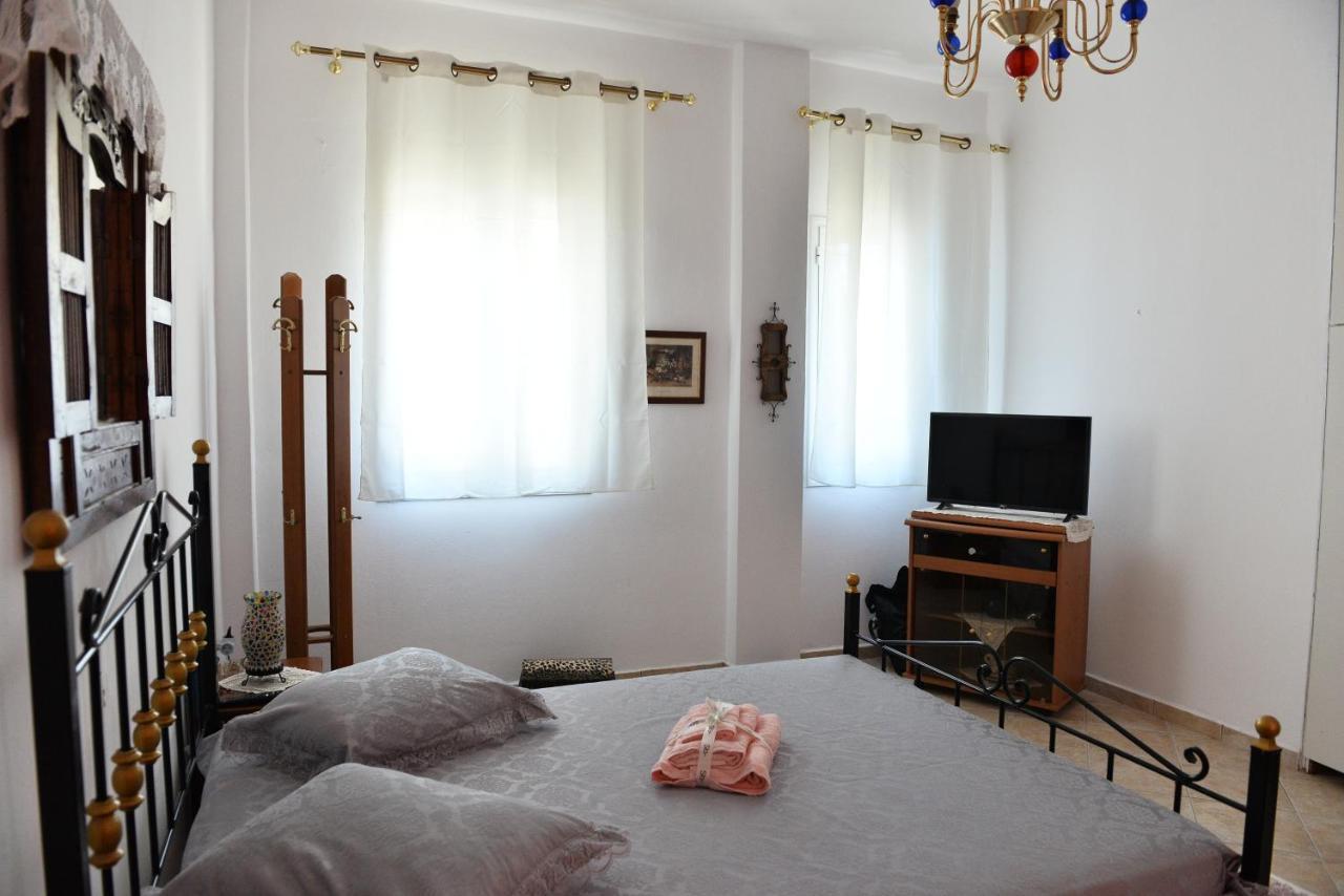 Κυκλαδίτικη Βίλα Στην Παραλία Αντώνηδες, Κύθνου Kythnos Ngoại thất bức ảnh